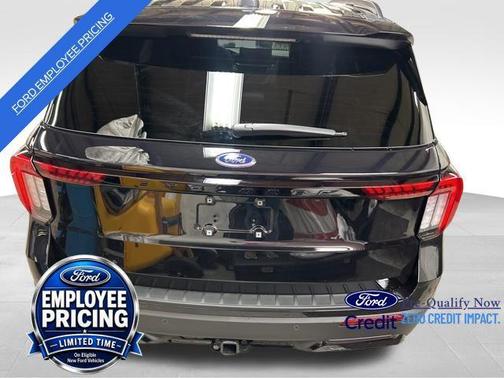 Agate Black Metallic 2026 Ford Explorer ST-Line