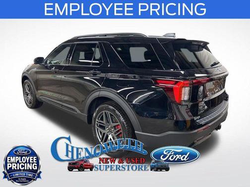Agate Black Metallic 2026 Ford Explorer ST-Line