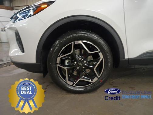 2026 Ford Escape Platinum