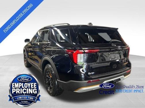 Agate Black Metallic 2026 Ford Explorer Tremor