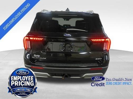 Agate Black Metallic 2026 Ford Explorer Platinum
