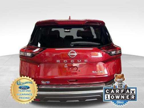 2022 Nissan Rogue SL