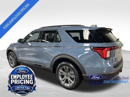Vapor Blue Metallic 2026 Ford Explorer Active