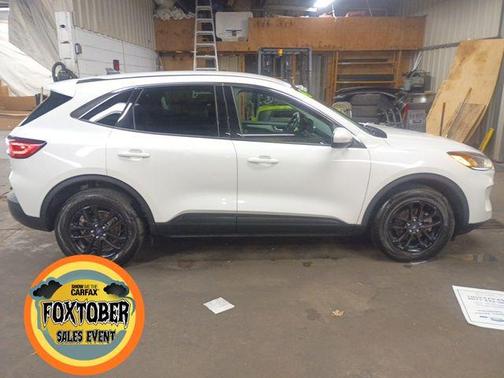 2020 Ford Escape SE