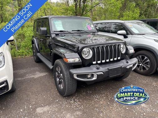 Black Clearcoat 2018 Jeep Wrangler Unlimited Sahara