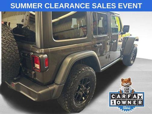 Granite Crystal Metallic Clearcoat 2024 Jeep Wrangler 4xe Willys