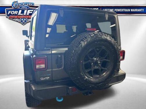 Granite Crystal Metallic Clearcoat 2024 Jeep Wrangler 4xe Willys