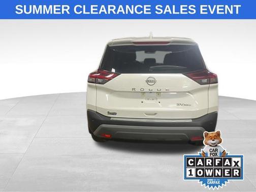 Pearl White Tricoat 2023 Nissan Rogue SV