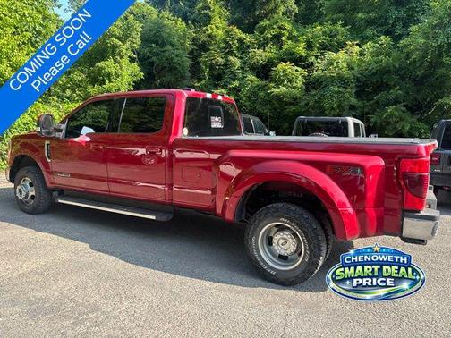 Rapid Red Metallic Tinted Clearcoat 2022 Ford F-350 Lariat