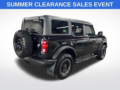 Shadow Black 2022 Ford Bronco Black Diamond