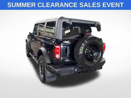 Shadow Black 2022 Ford Bronco Black Diamond