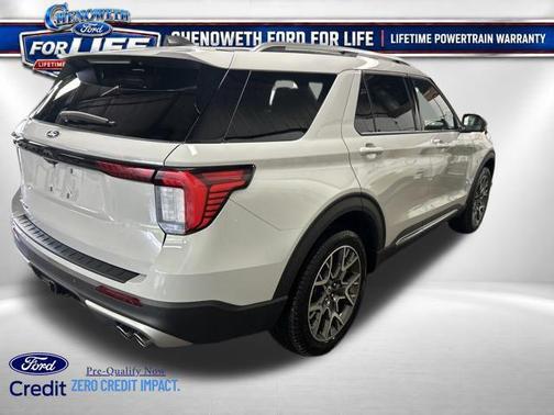 Avalanche Gray 2027 Ford Explorer Platinum