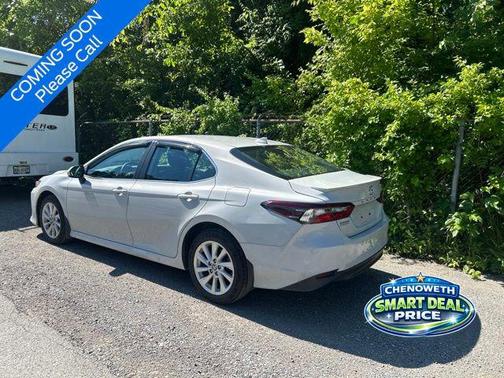Ice Edge 2024 Toyota Camry LE