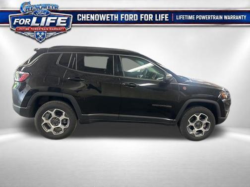 Diamond Black Crystal Pearlcoat 2022 Jeep Compass Trailhawk