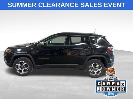 Diamond Black Crystal Pearlcoat 2022 Jeep Compass Trailhawk