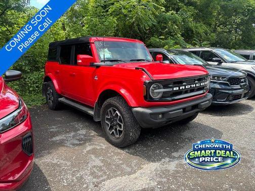 Race Red 2023 Ford Bronco Outer Banks
