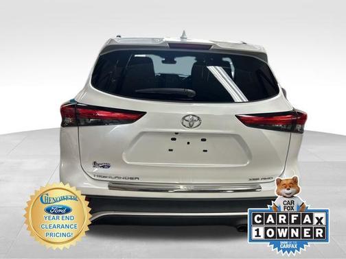 2022 Toyota Highlander XSE