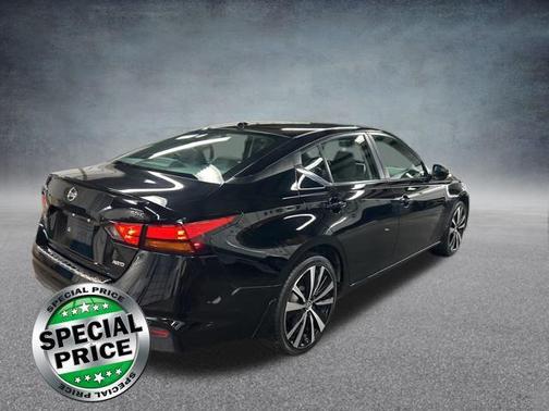 2020 Nissan Altima SR Intelligent AWD