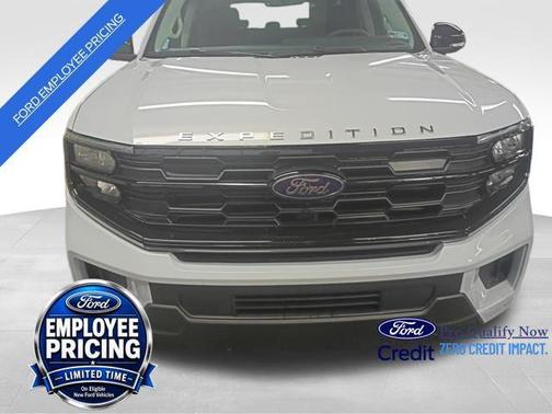 Space Silver Metallic 2026 Ford Expedition Active