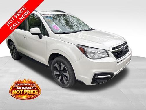 Crystal White Pearl 2018 Subaru Forester 2.5i Premium