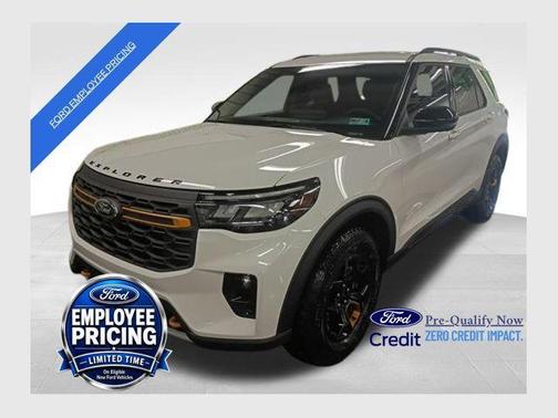 Star White Metallic Tri-Coat 2026 Ford Explorer Tremor