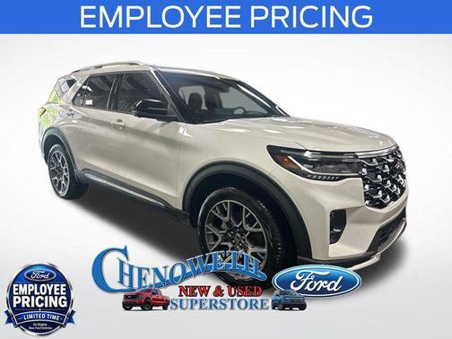 Star White Metallic Tri-Coat 2025 Ford Explorer Platinum