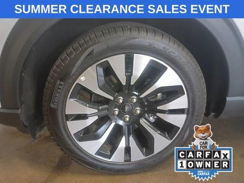 White Metallic 2025 Ford Explorer Platinum
