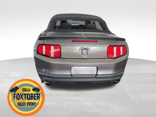 2011 Ford Mustang GT Premium