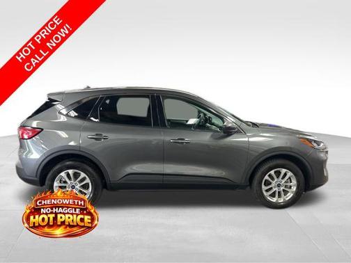 Carbonized Gray Metallic 2022 Ford Escape SE