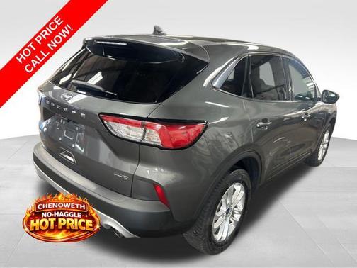 Carbonized Gray Metallic 2022 Ford Escape SE