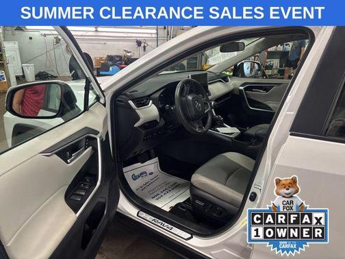 Wind Chill Pearl 2024 Toyota RAV4 XLE Premium