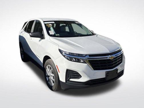 Summit White 2023 Chevrolet Equinox LS