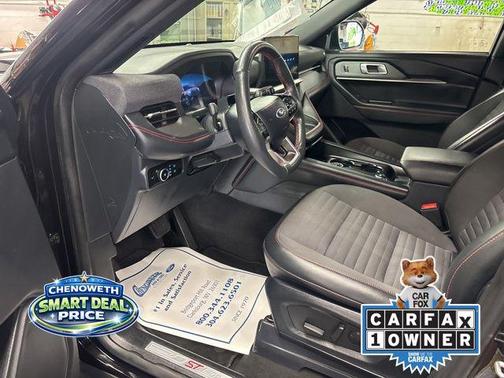 Black Metallic 2025 Ford Explorer ST-Line