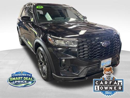 Black Metallic 2025 Ford Explorer ST-Line