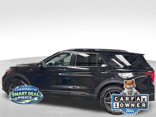 Black Metallic 2025 Ford Explorer ST-Line
