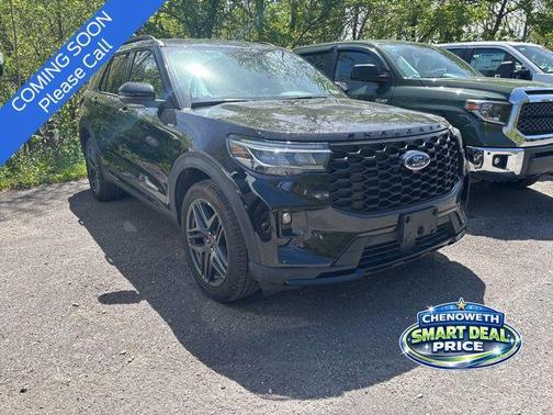 Black Metallic 2025 Ford Explorer ST-Line