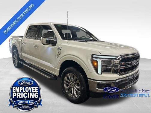 Star White Metallic Tri-Coat 2026 Ford F-150 Lariat