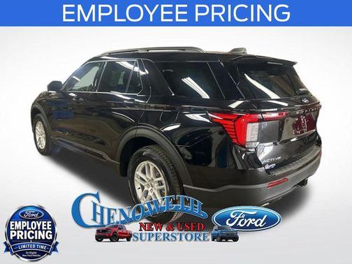Agate Black Metallic 2026 Ford Explorer Active w/200A Pkg