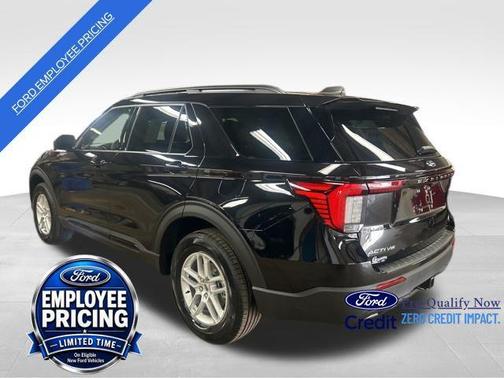 Agate Black Metallic 2026 Ford Explorer Active w/200A Pkg