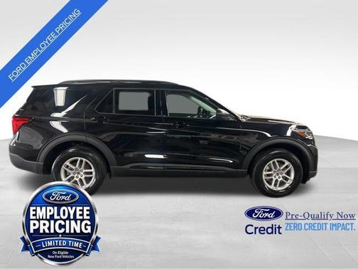 Agate Black Metallic 2026 Ford Explorer Active w/200A Pkg