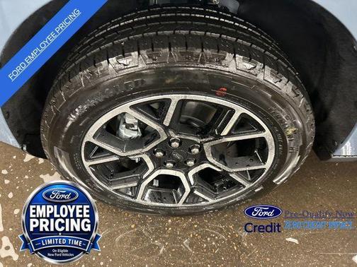 Azure Gray Metallic Tri-Coat 2026 Ford Maverick Lariat