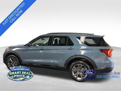 2026 Ford Explorer Active w/200A Pkg