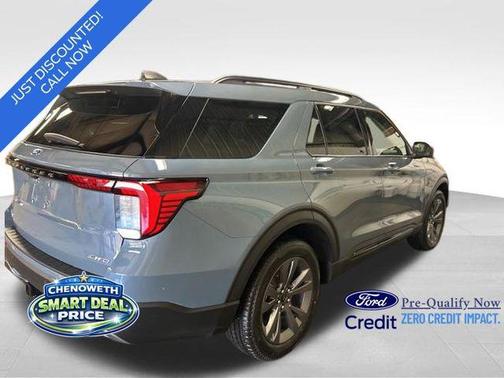 2026 Ford Explorer Active w/200A Pkg