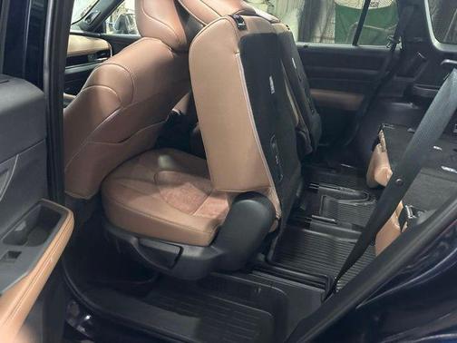 Blueprint 2026 Toyota Grand Highlander Hybrid Platinum MAX