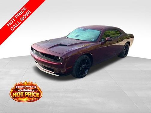 Octane Red Pearlcoat 2018 Dodge Challenger SXT