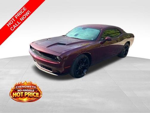 Octane Red Pearlcoat 2018 Dodge Challenger SXT