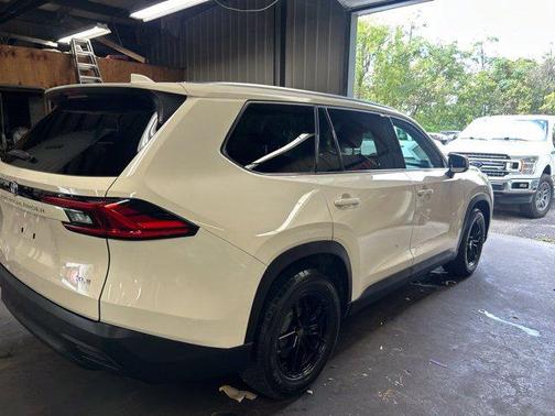 Coastal Cream 2024 Toyota Grand Highlander XLE