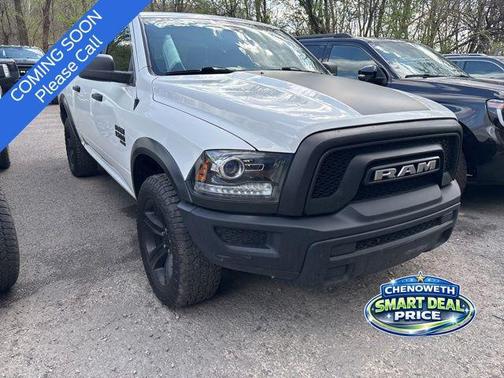 Bright White Clearcoat 2022 RAM 1500 Classic Warlock Crew Cab 4x4 5'7' Box