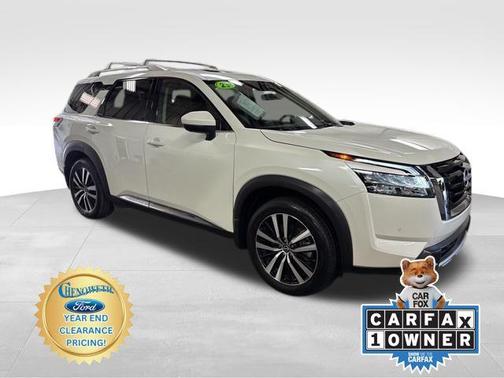 2023 Nissan Pathfinder Platinum 4WD