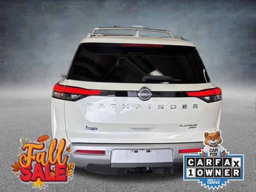 2023 Nissan Pathfinder Platinum 4WD